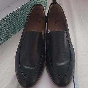 Black shoes 1inch heel